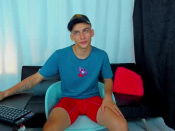 max_wild02 webcam model stream image
