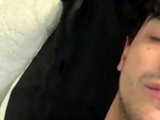 Milky Mike webcam model stream image