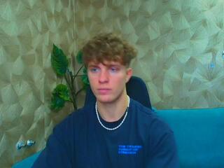 Levi Manning webcam model stream image