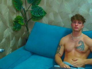 Levi Manning webcam model stream image