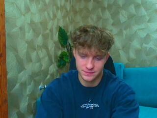 Levi Manning webcam model stream image