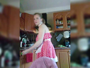LizaCakes webcam model stream image