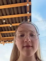 EmilyMood webcam model stream image