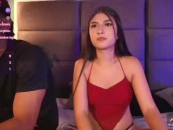 zoee_8 webcam model stream image
