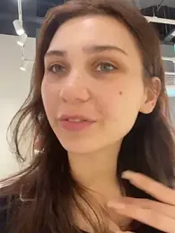 QuitieLia webcam model stream image