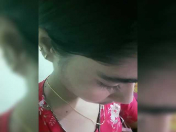 YourAadhya webcam model stream image