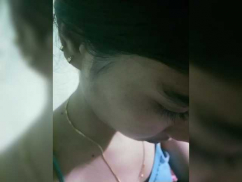 YourAadhya webcam model stream image