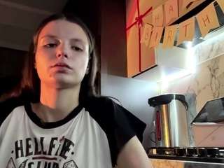 adelinapisarski webcam preview