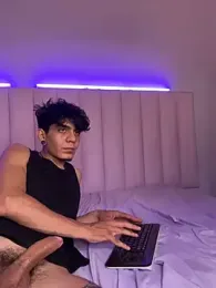 abrilandjulian webcam model stream image