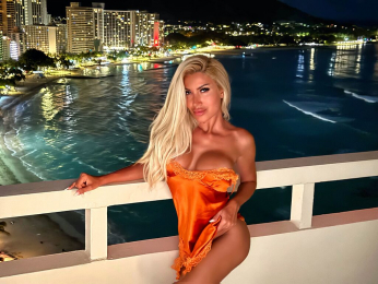 CharlotteMavis webcam model stream image