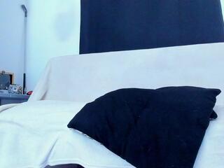 Chandler Jhoness webcam model stream image