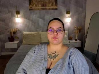 Kity-Mooree webcam model stream image