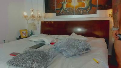 Valentiinoss webcam model stream image