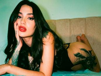 EmiliaVanRose webcam model stream image