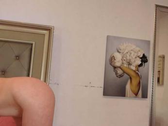 LeilaBie webcam model stream image