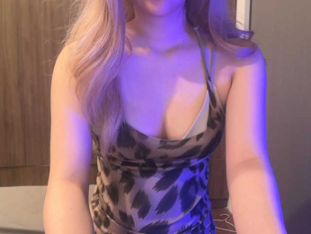 GoldenAli webcam model stream image