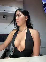 Sofia_Collins- webcam model stream image