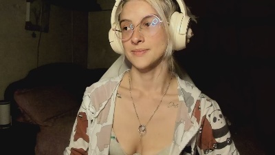 cata__s webcam model stream image