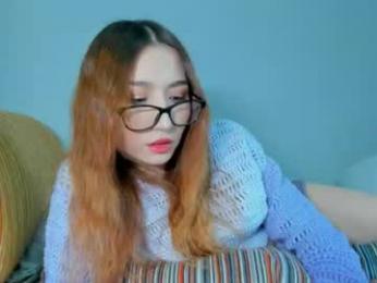 moon_flora webcam chaturbate model stream image