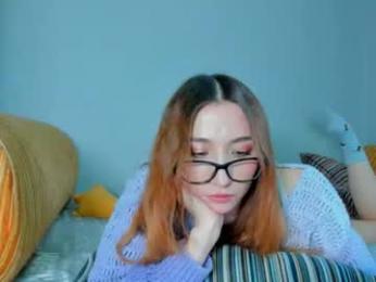 moon_flora webcam chaturbate model stream image