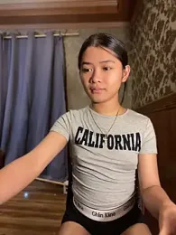 hugecock_molly webcam model stream image