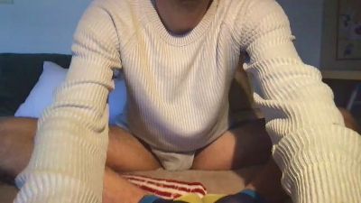 Alerunner_ webcam cam4 model stream image