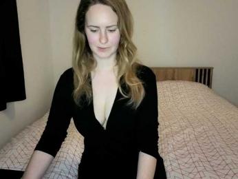 LyraAngelic webcam bongacams model stream image