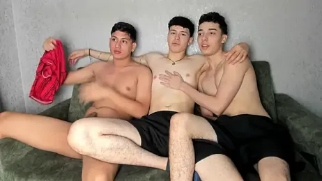 pelusos_mens webcam stripchat model stream image