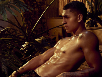 NoahVolkov webcam model stream image