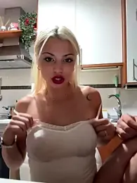 NoeliaGarcia17 webcam model stream image