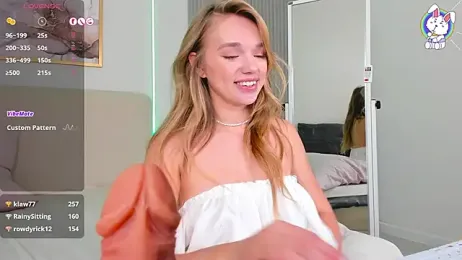 VirginChloe webcam model stream image