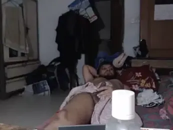 HOW70 webcam stripchat model stream image