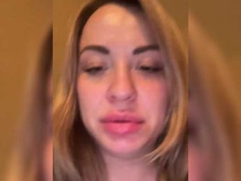 HollyDoll webcam bongacams model stream image