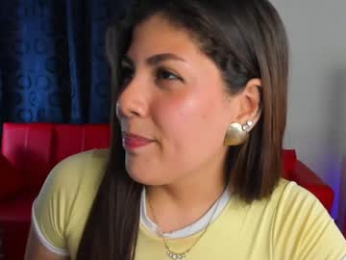 lucia_amores webcam model stream image