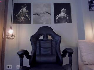 Dante Read webcam model stream image