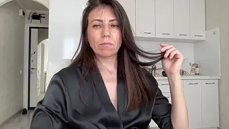 HotyWinter webcam model stream image