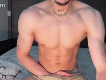 stronghardlatino webcam model stream image