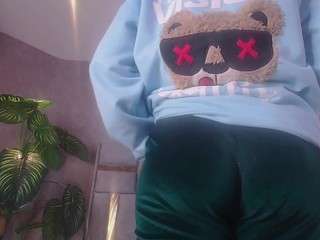 juliia-rose webcam model stream image