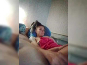 Family22a webcam model stream image