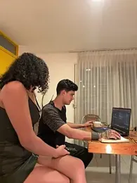 Rose-andres webcam model stream image