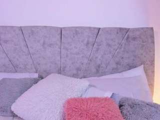 taayllor webcam model stream image