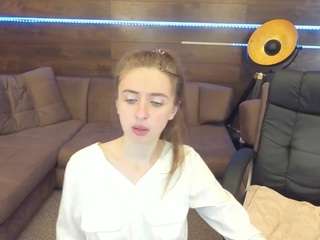 auroramoons webcam model stream image