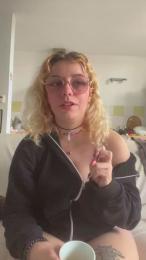 Emy_2002 webcam cam4 model stream image