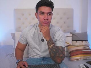 Noah Avery webcam flirt4free model stream image