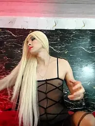 crislingery_dolli webcam model stream image