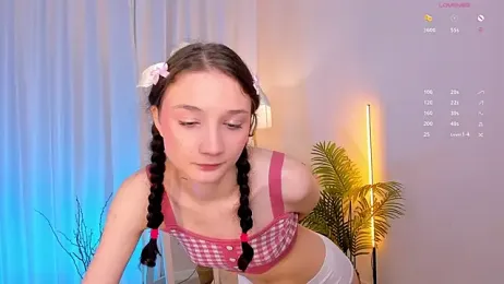 MilliMouse webcam stripchat model stream image