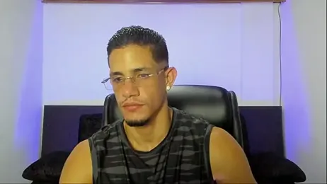 jhonnysnow17 webcam stripchat model stream image