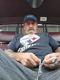 Hotbodyscottie webcam model stream image