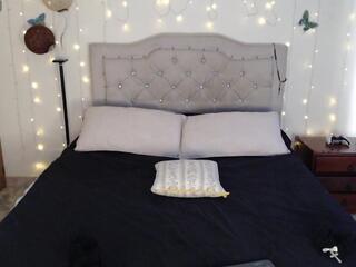 Liss Paris webcam model stream image