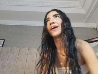 lia-thompson webcam model stream image